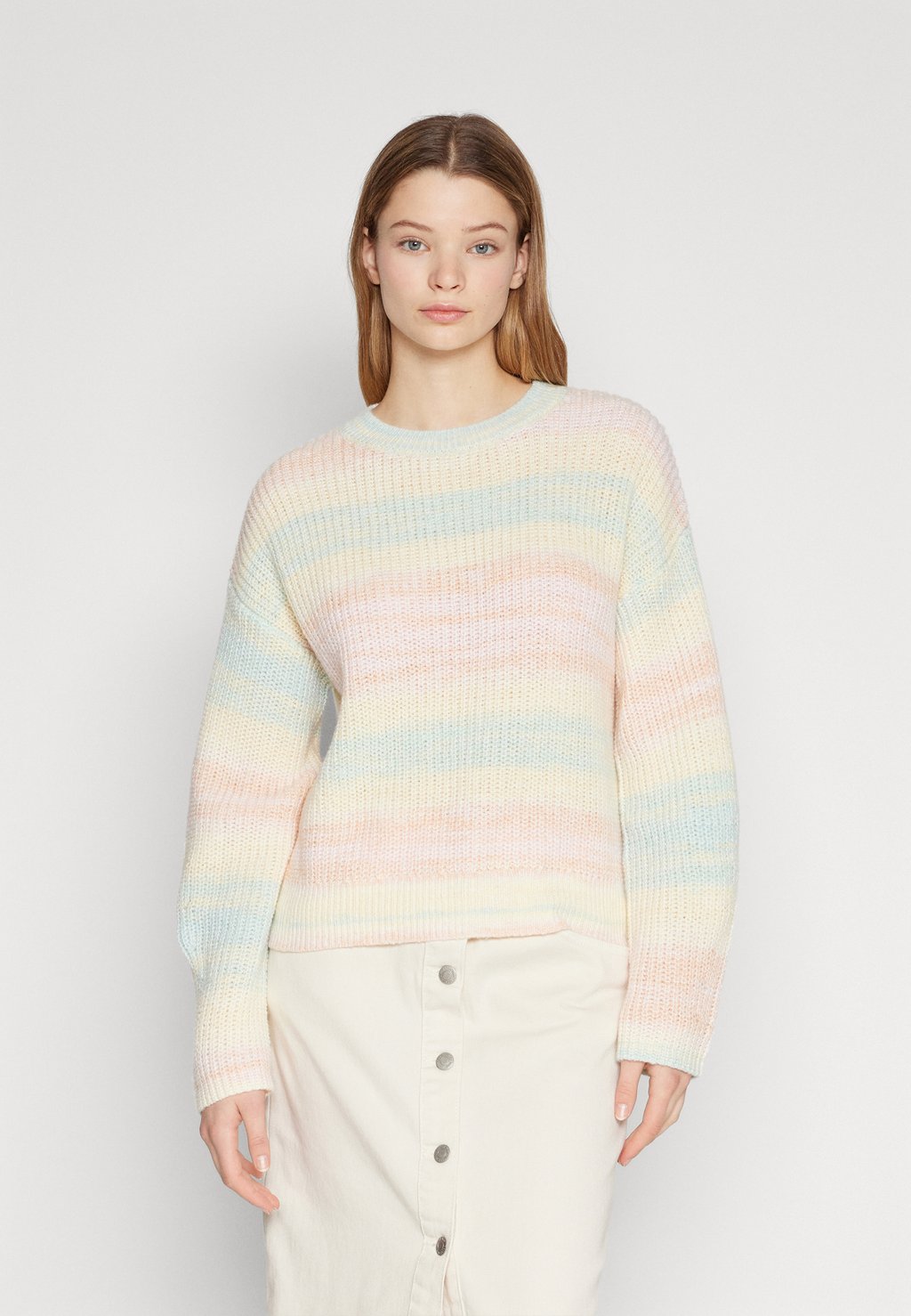 Вязаный свитер VISMAGDA O-NECK VILA, цвет birchdetail/multi color