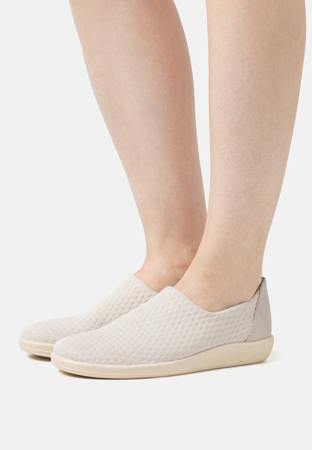 

Кроссовки ECCO Soft, серый