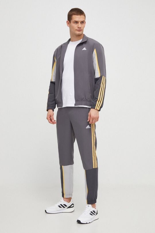 

Спортивный костюм Adidas adidas, серый