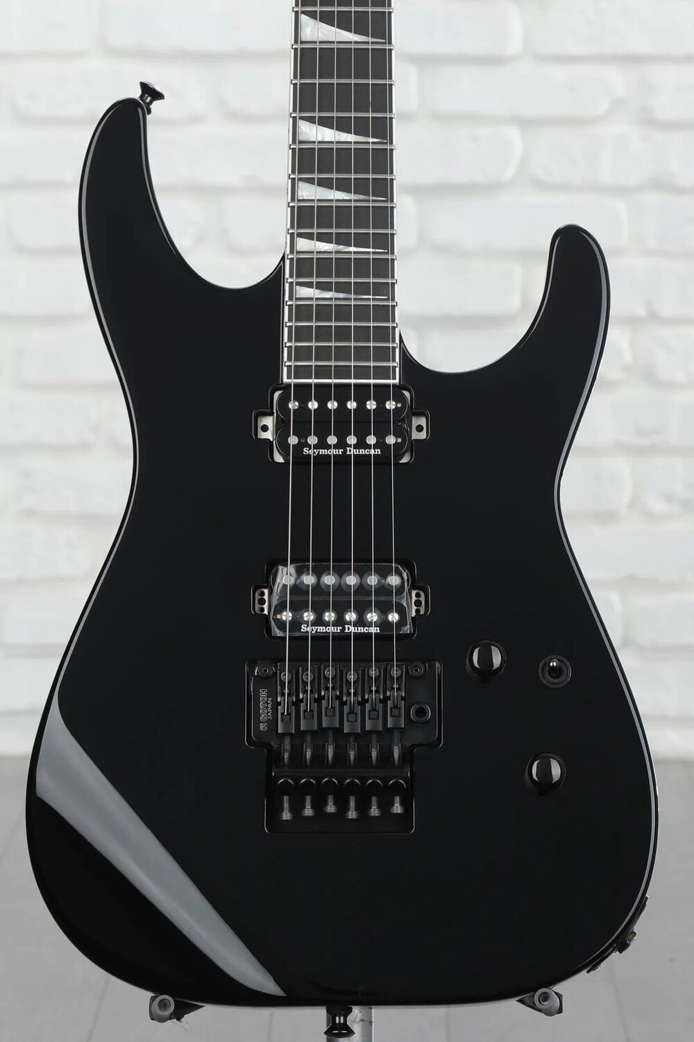 

Электрогитара Jackson MJ Series Soloist SL2 - глянцевый черный
