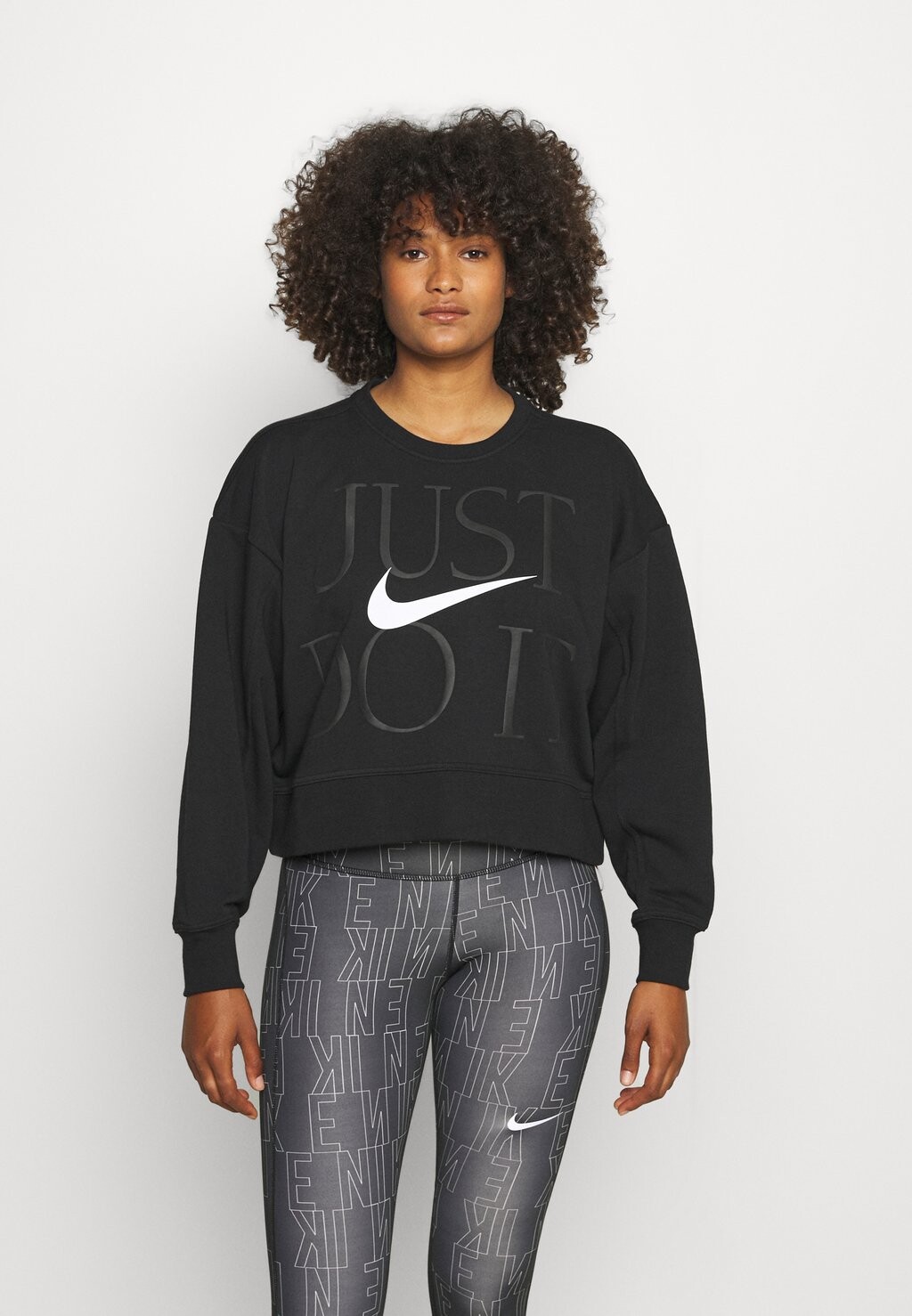 

Толстовка Nike, черно-белый