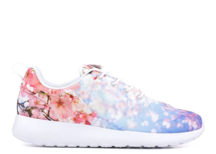 

Кроссовки Nike WMNS ROSHE ONE 'CHERRY BLOSSOM', белый