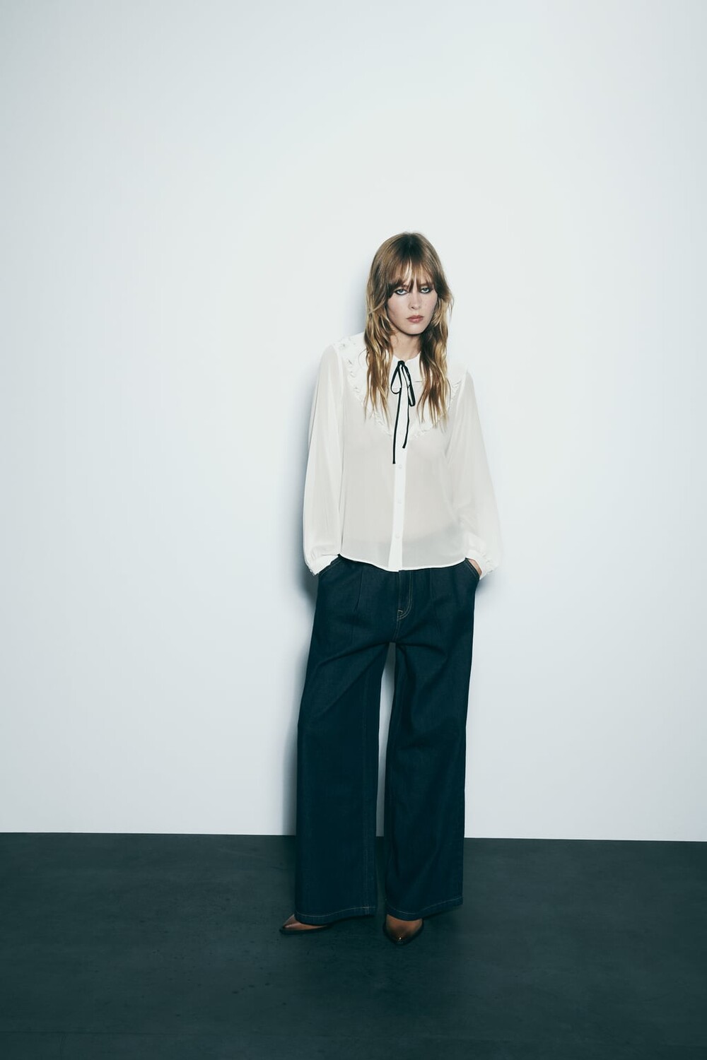 

Рубашка с бантом ZARA, белый
