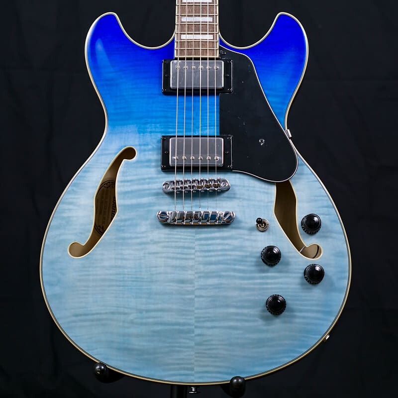 

Электрогитара Ibanez AS73FM-AZG - Azure Blue Gradation