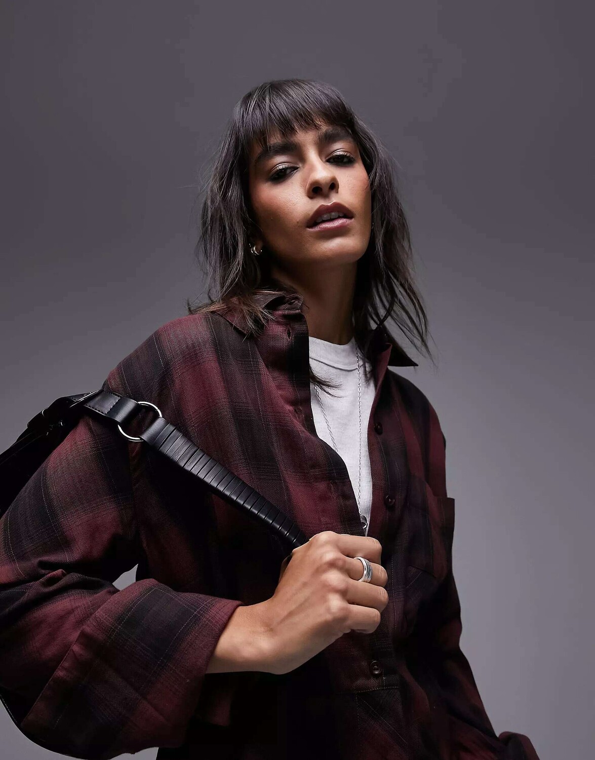 

Мягкая рубашка в клетку Topshop ягодного и черного цвета