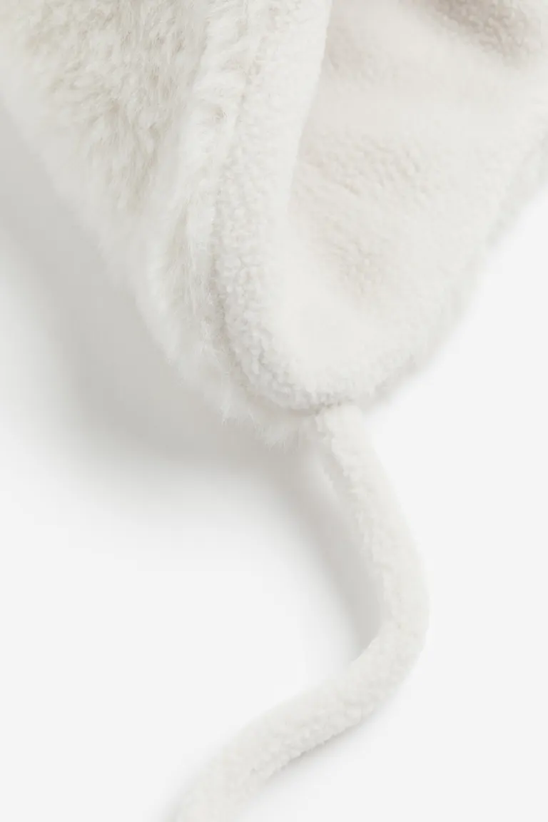 Шапка на флисовой подкладке H&M, белый