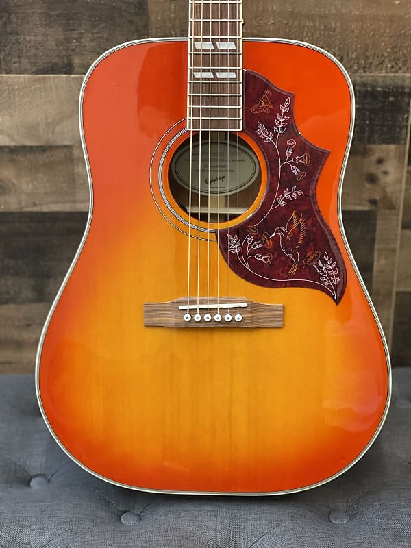 Акустическая гитара Epiphone Hummingbird Studio Acoustic - Solid Top - Faded Cherry saga sf700c pro акустическая гитара