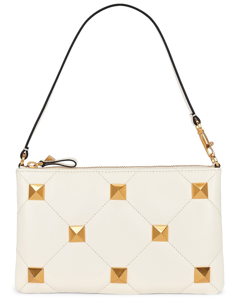 

Сумка через плечо Valentino Garavani Roman Stud Pouch, слоновая кость