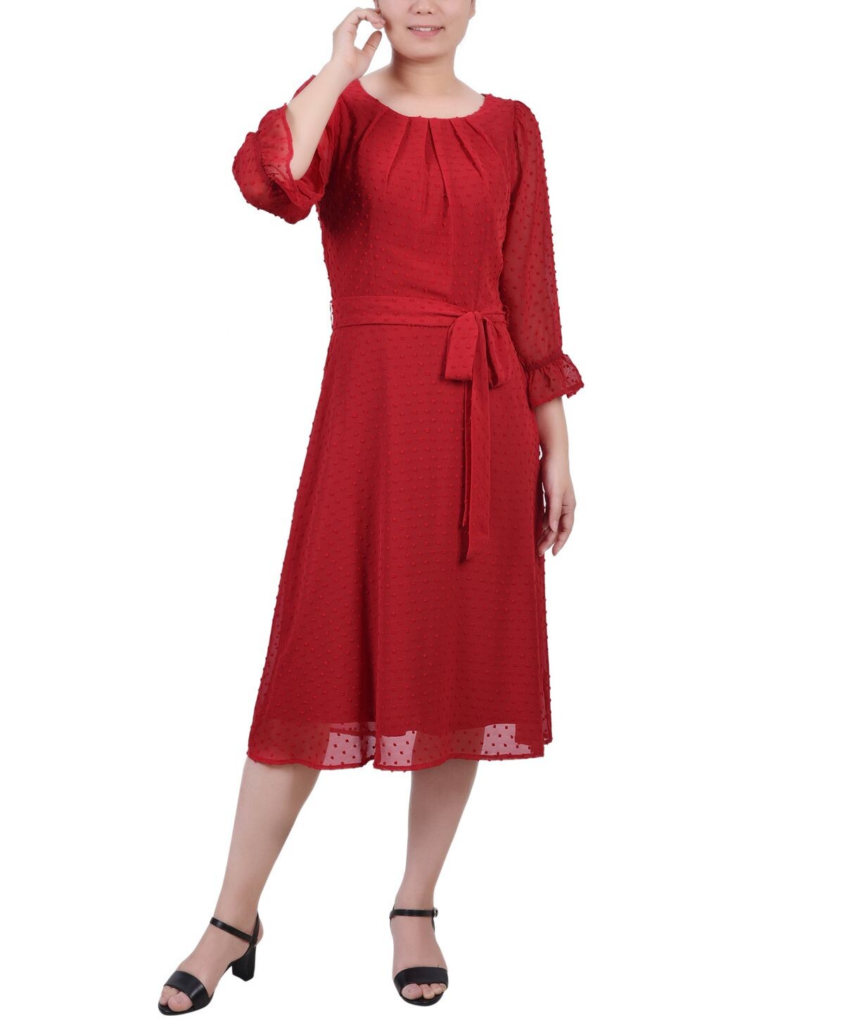 

Миниатюрное платье в швейцарский горошек с поясом NY Collection