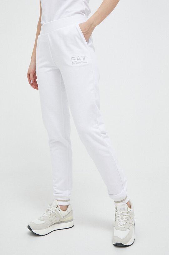 

Спортивные брюки EA7 Emporio Armani, белый