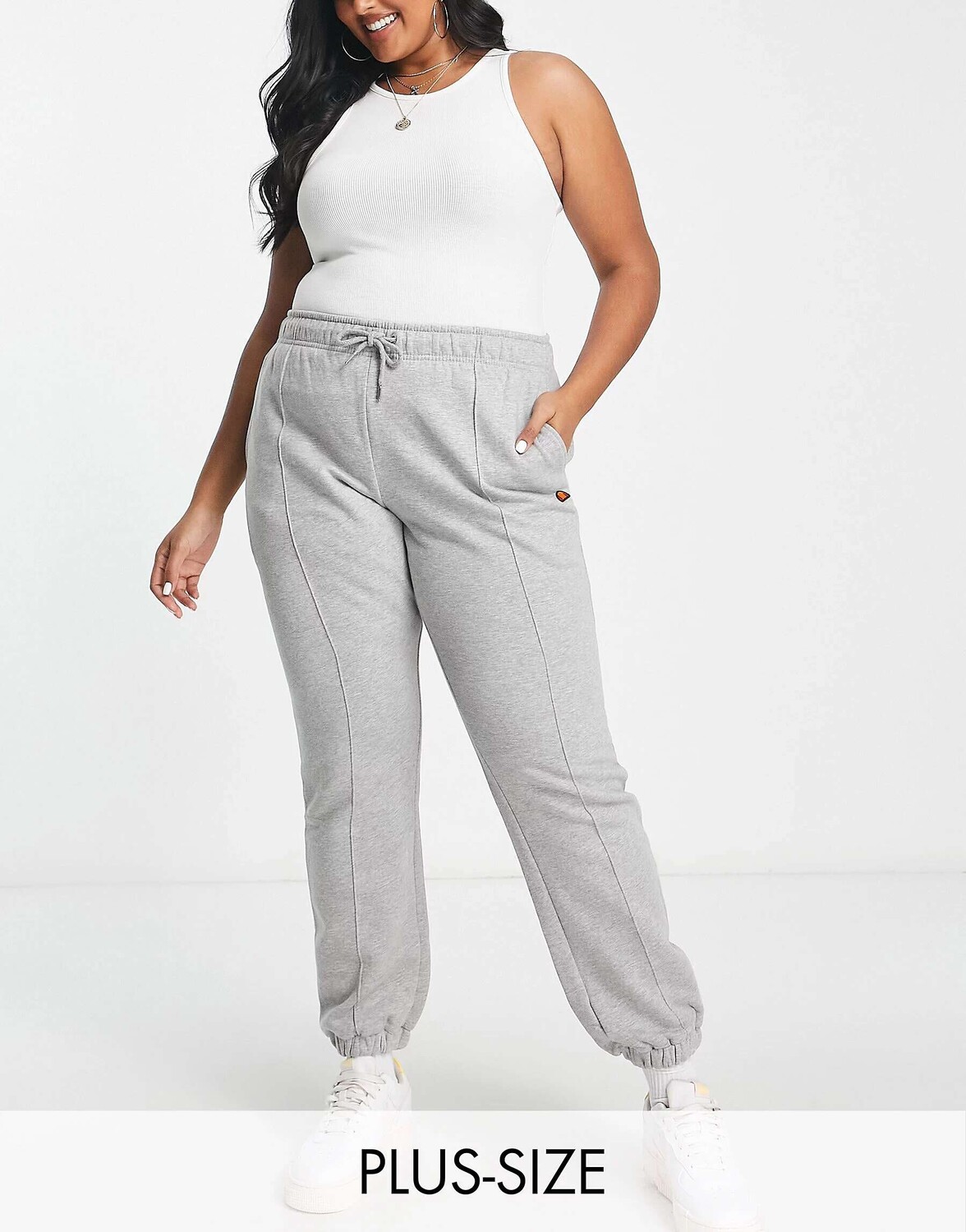 

Серые джоггеры с логотипом ellesse plus