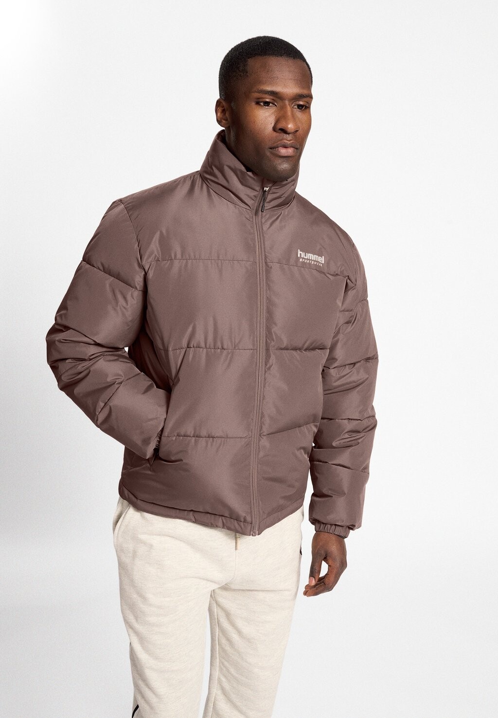 

Спортивная куртка Hummel, серый