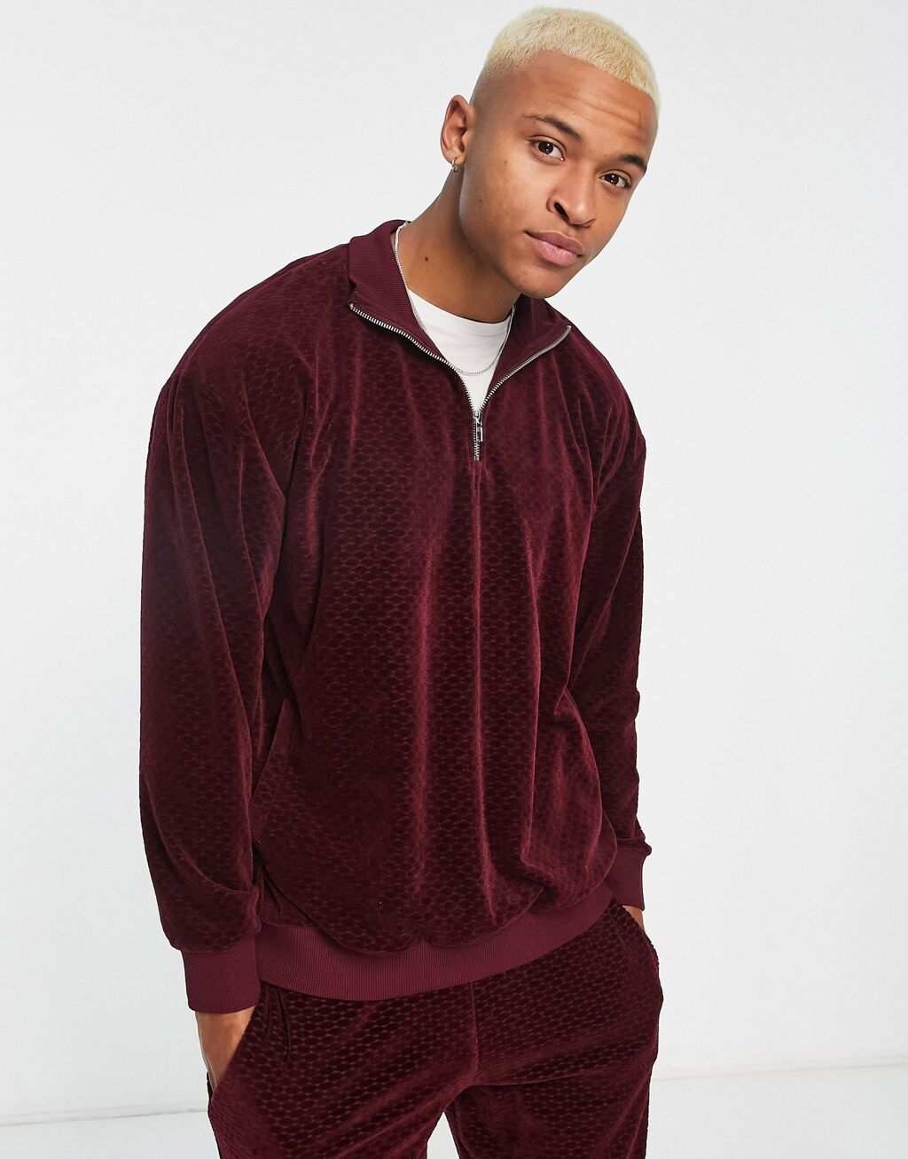 

Жаккардовый велюровый свитшот свободного кроя ASOS DESIGN