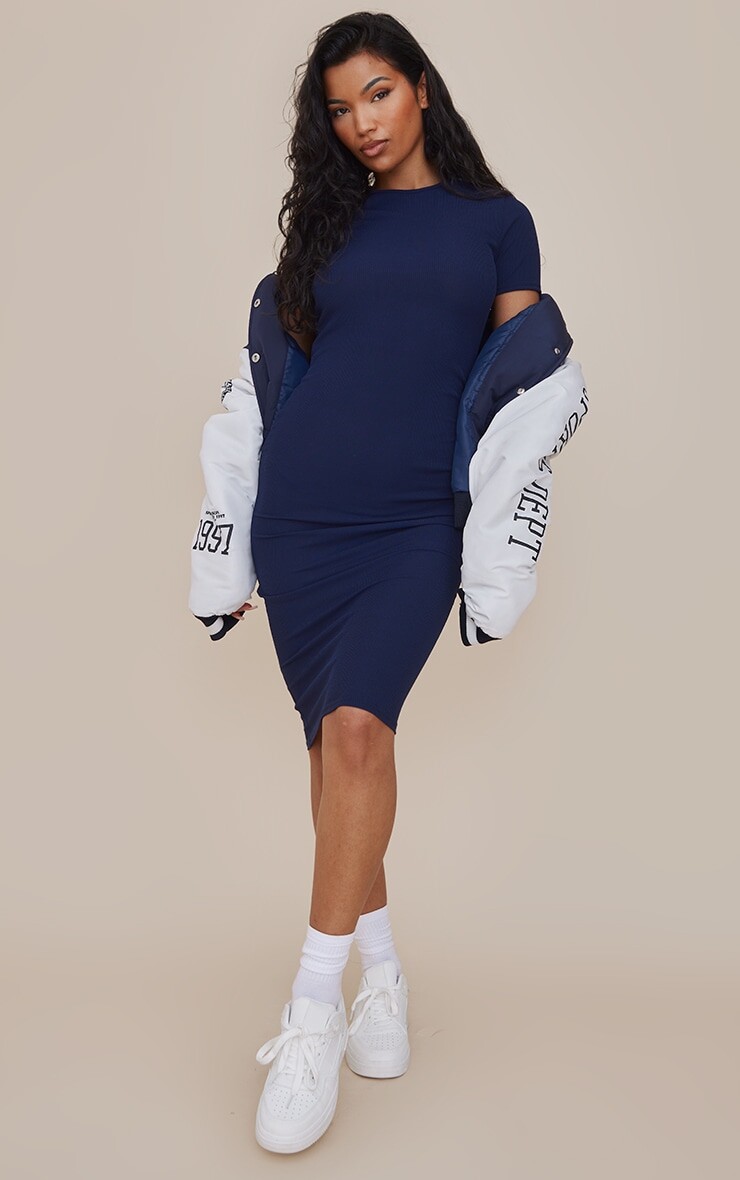 

PrettyLittleThing Темно-синее платье-миди в рубчик с круглым вырезом, Синий