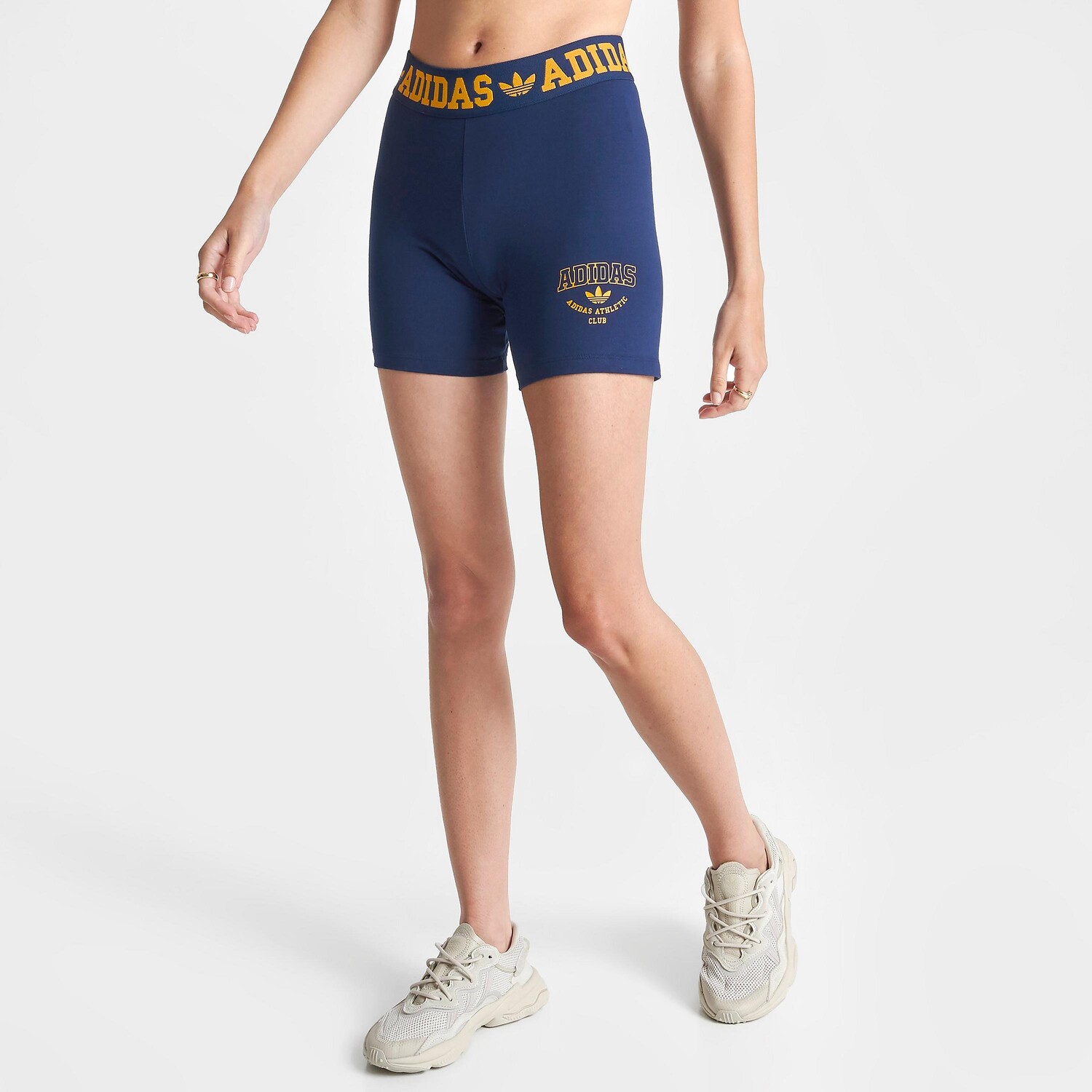 

Женские шорты adidas Varsity Booty, синий
