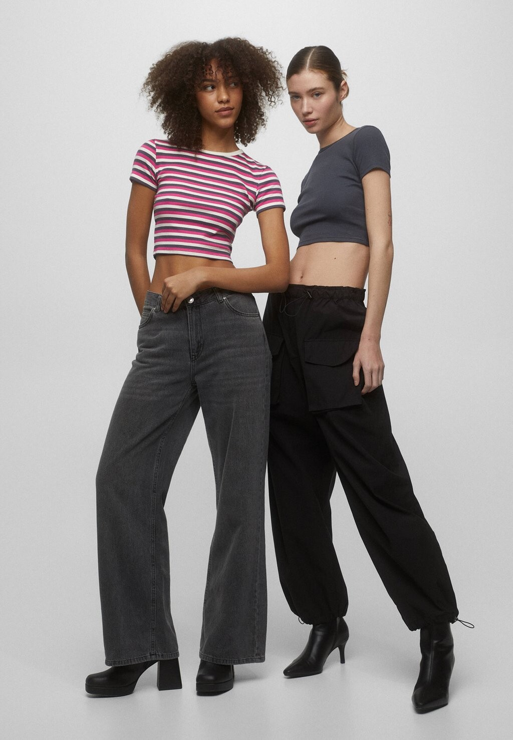 

Базовая футболка PULL&BEAR, черный