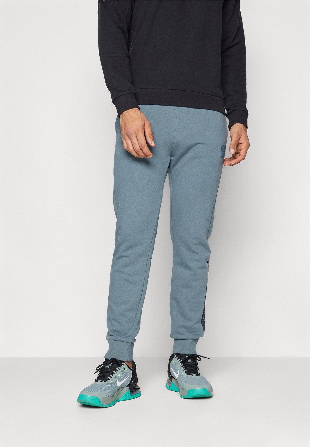 

Спортивные брюки Athleisure Cuff Pants Champion, цвет blue/grey