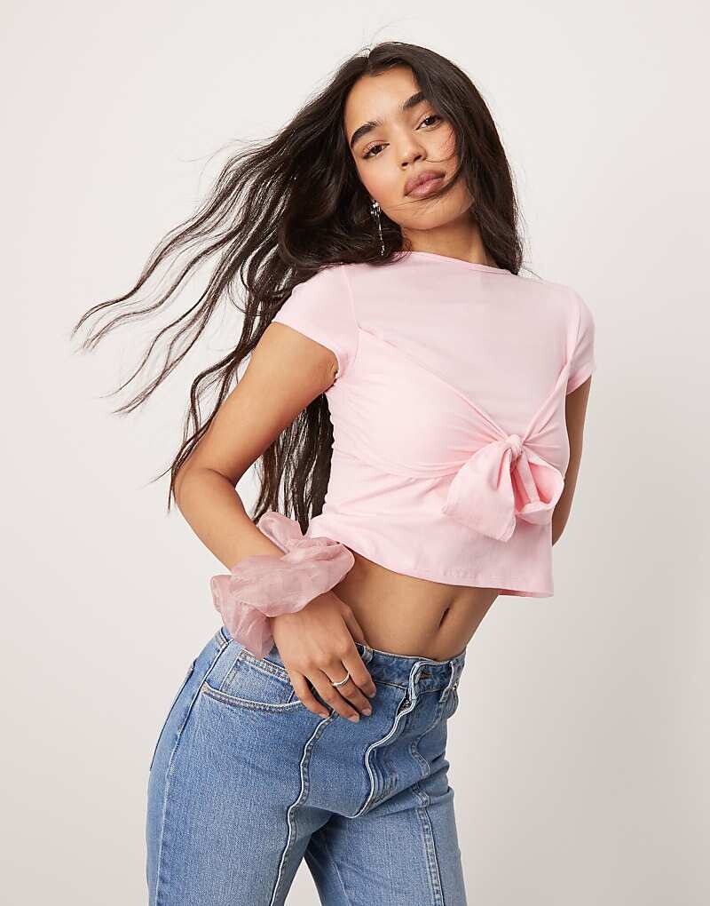 

Розовая футболка узкого кроя с завязкой спереди ASOS DESIGN