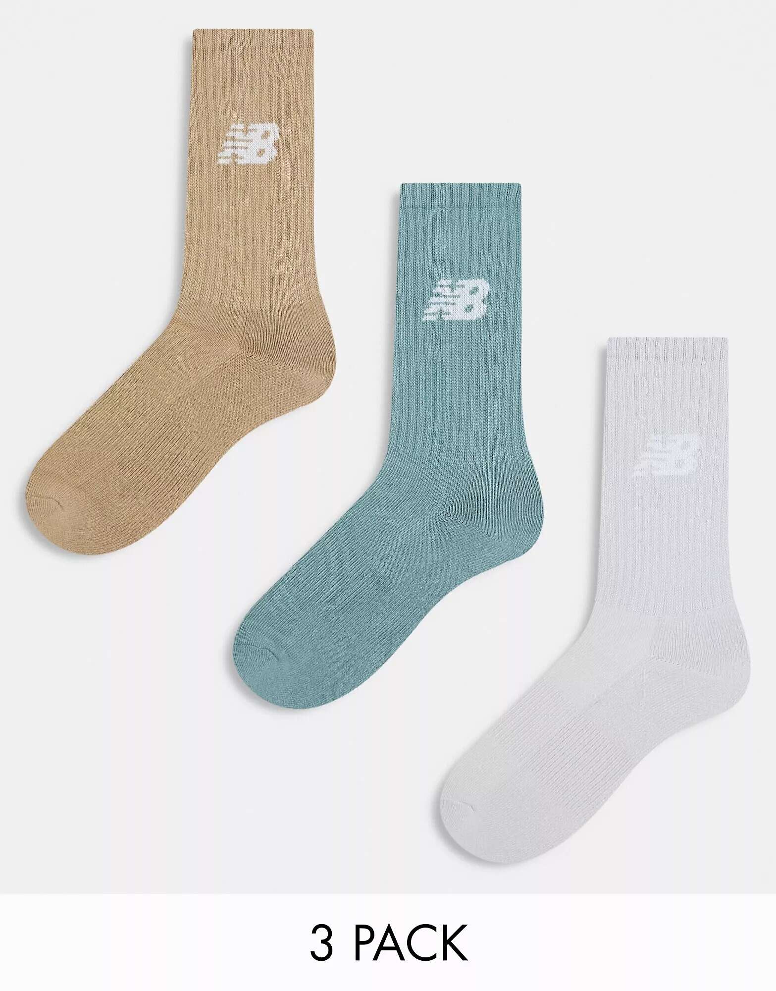 цена Три пары носков с логотипом New Balance зеленого, серого и коричневого цветов