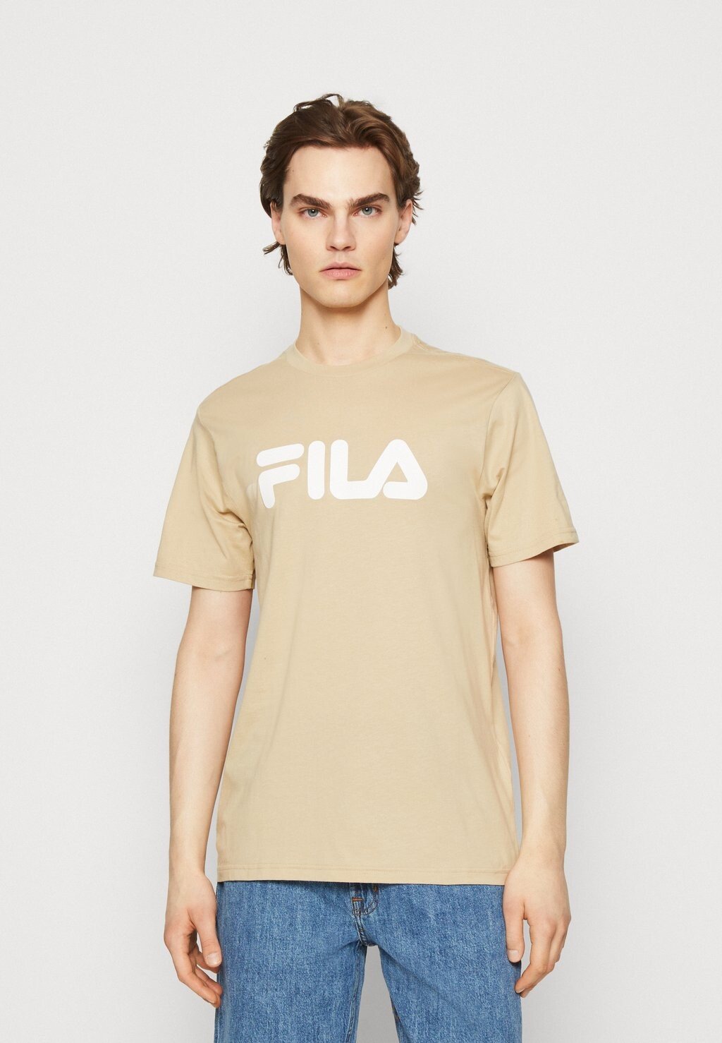 

Футболка с принтом Fila