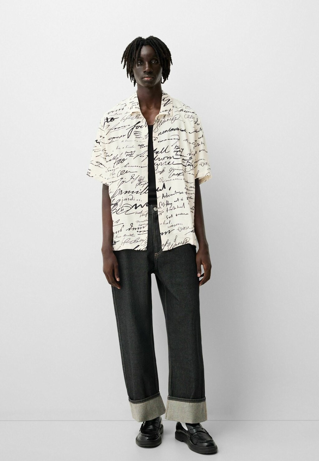 

Рубашка PRINTED SHORT SLEEVE Bershka, белый