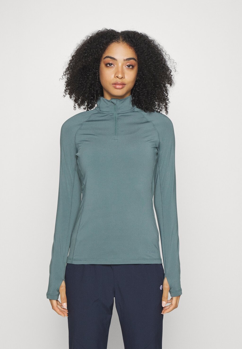 

Футболка с длинным рукавом MIDLAYER Björn Borg, бальзамический зеленый