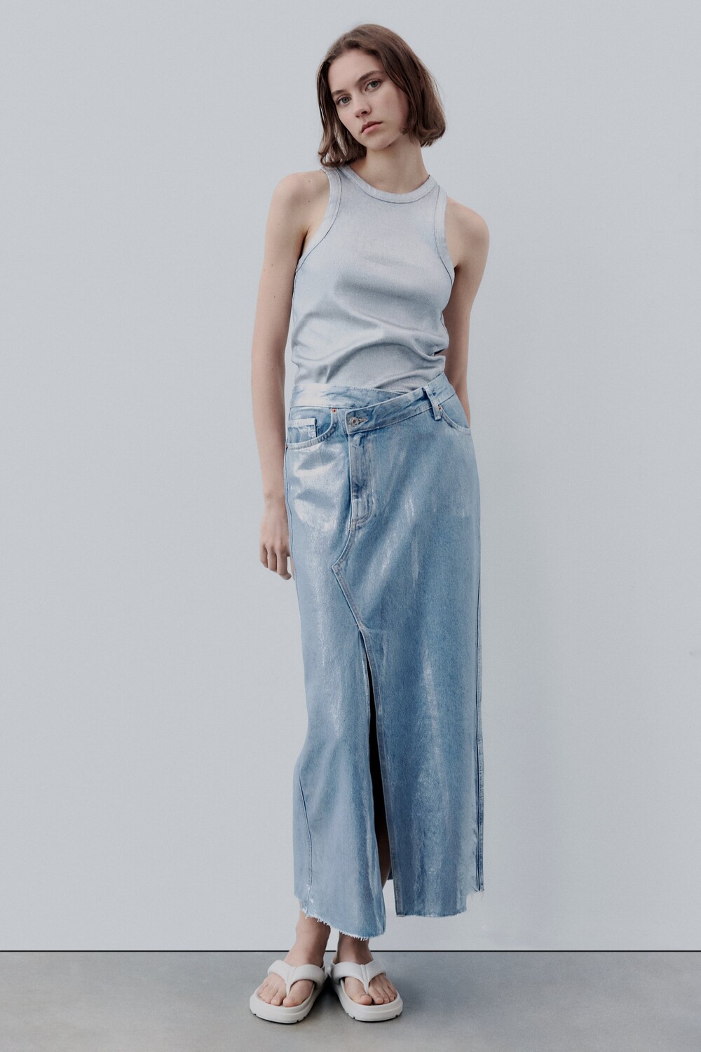 

Асимметричная юбка из денима с металлизом trf Zara, серебро