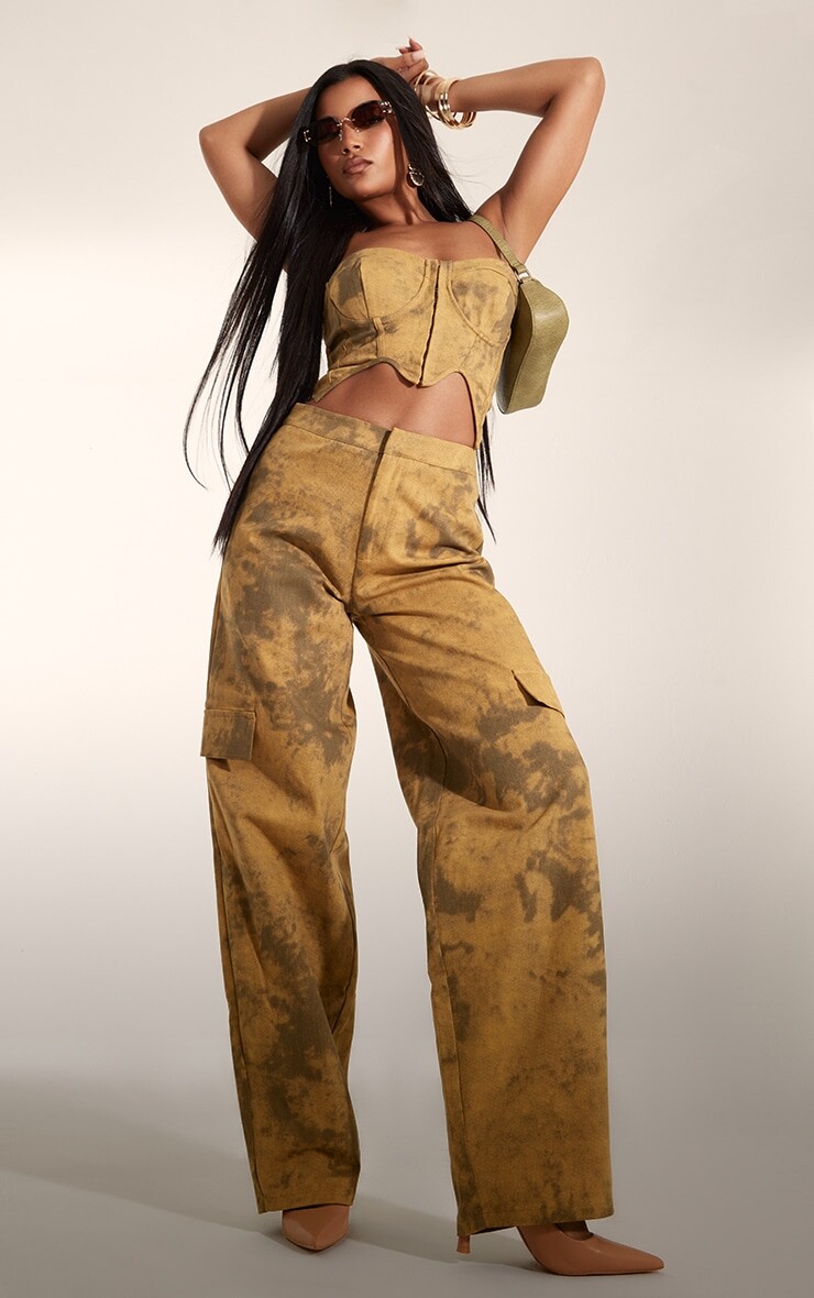 

PrettyLittleThing Camel Washed Cargo Cargo с деталями из карманов