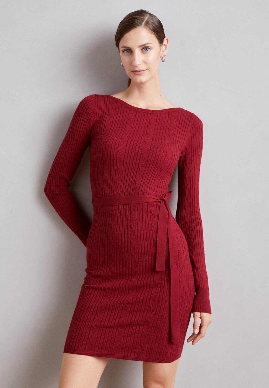 

Платье Anna Field CABLE MINI SLIM BELTED DRESS, красный