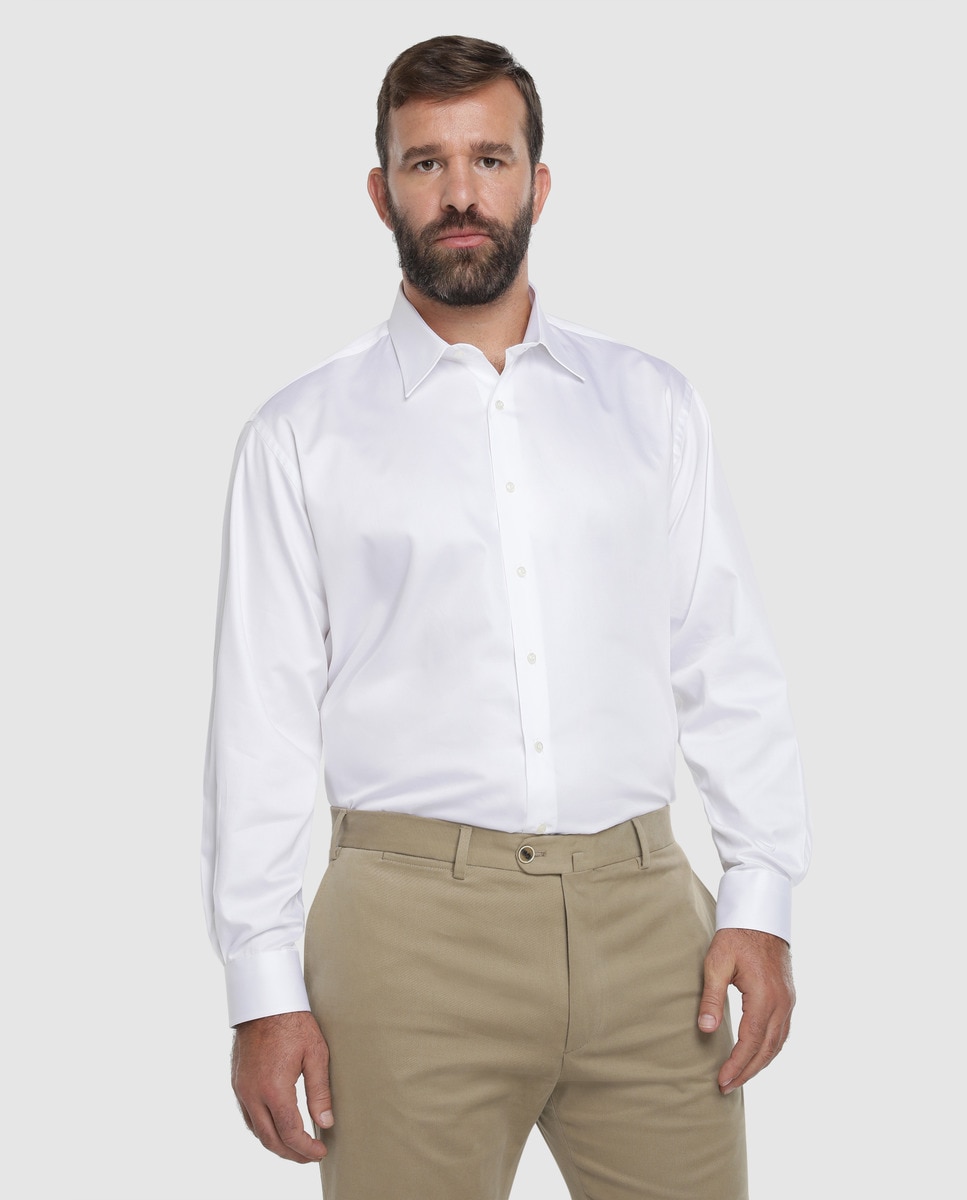 цена Классическая однотонная белая мужская рубашка больших размеров Mirto, белый