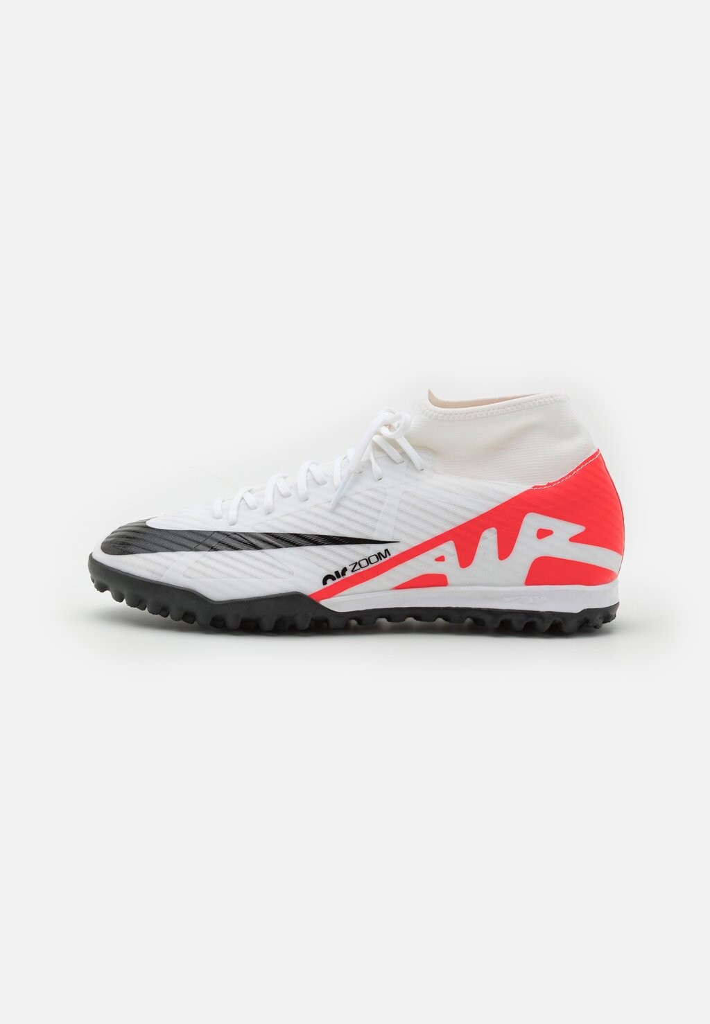 

Ботинки Nike