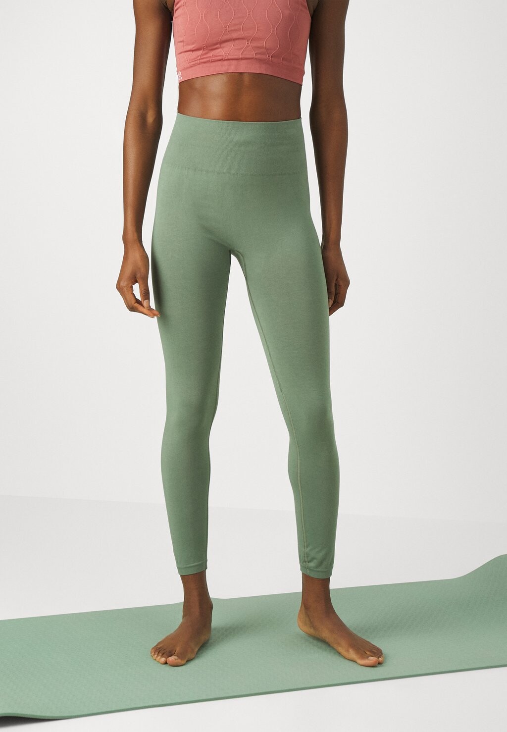 

Леггинсы ASA Yogasearcher, хаки