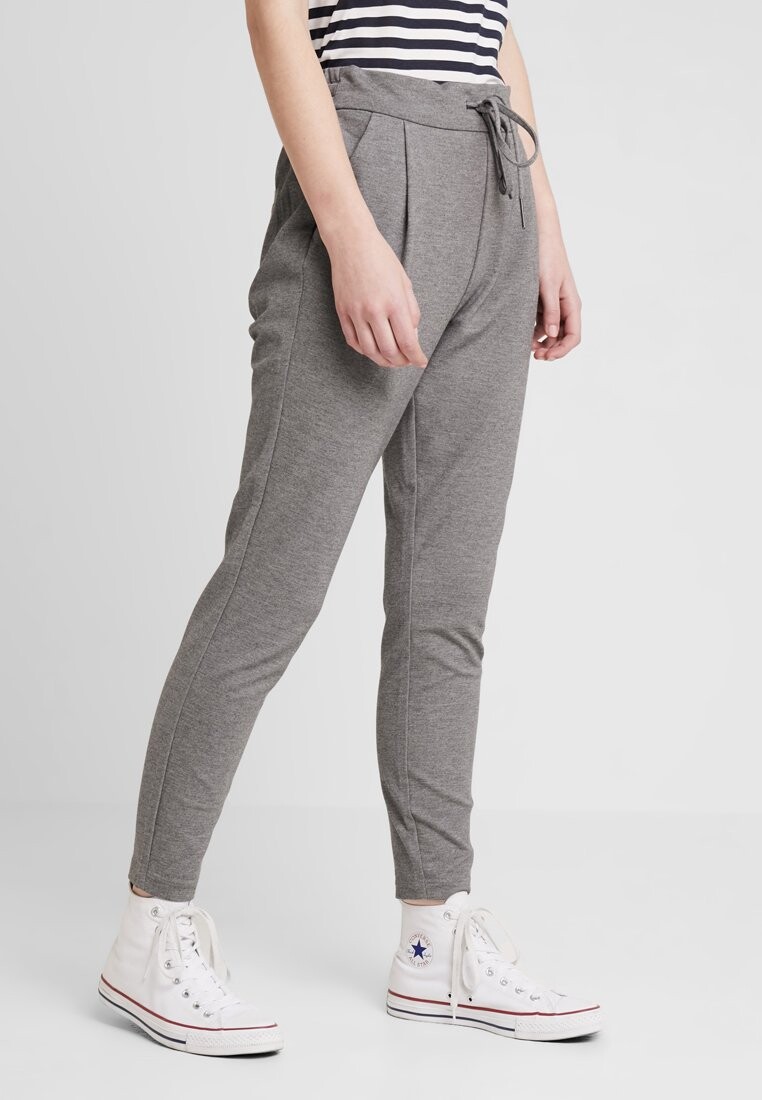 

Спортивные брюки Vero Moda, Серый