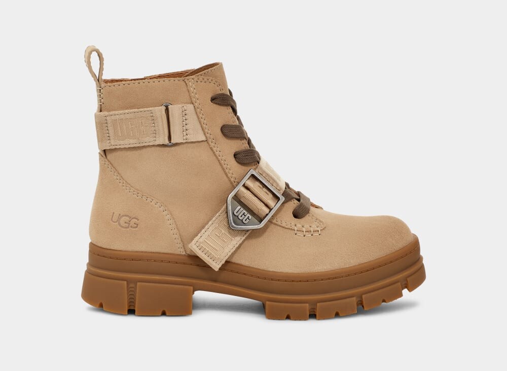 

Сапоги Ashton Lace Up UGG, бежевый