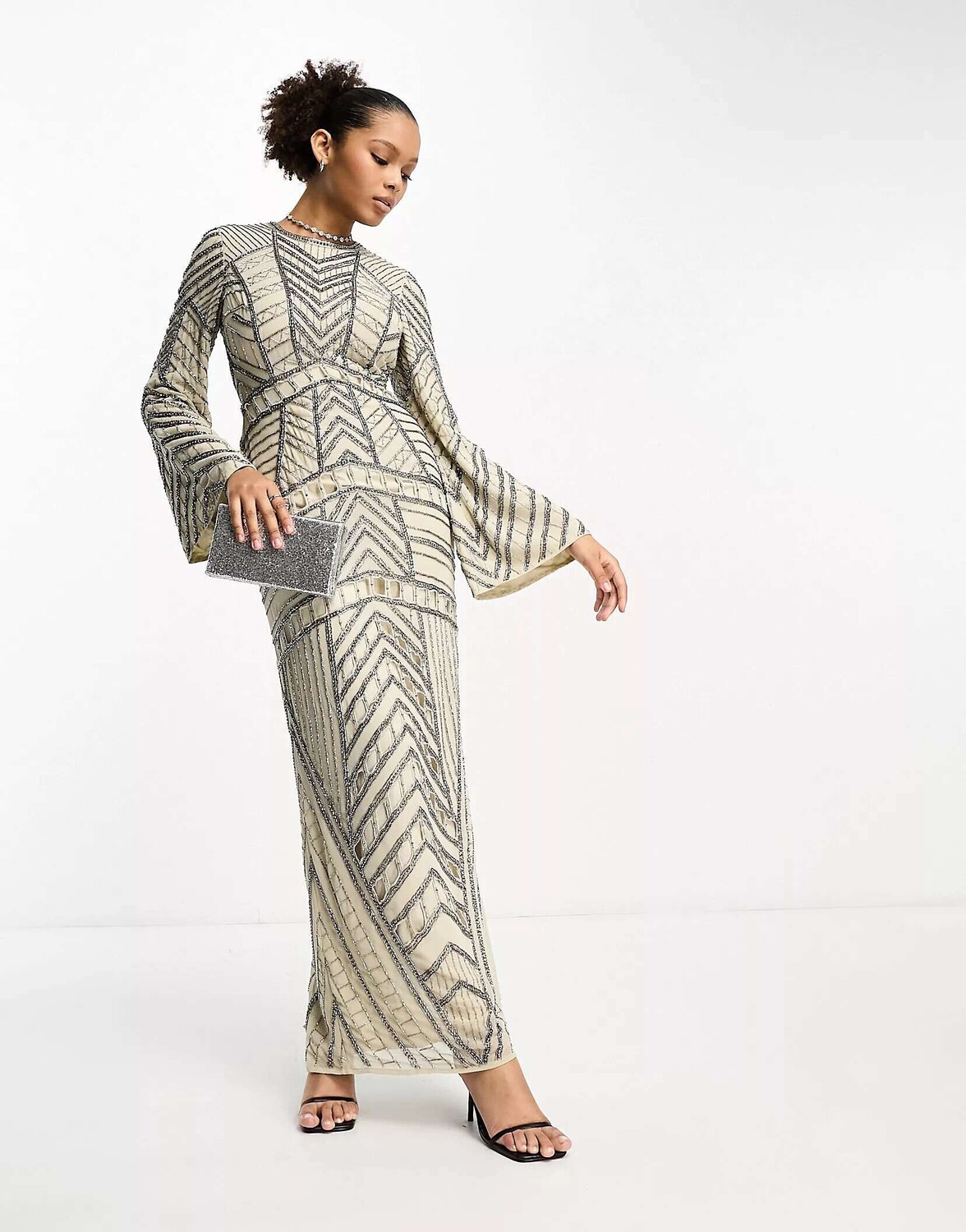 

ASOS Скромное платье макси с длинными рукавами и шевроном