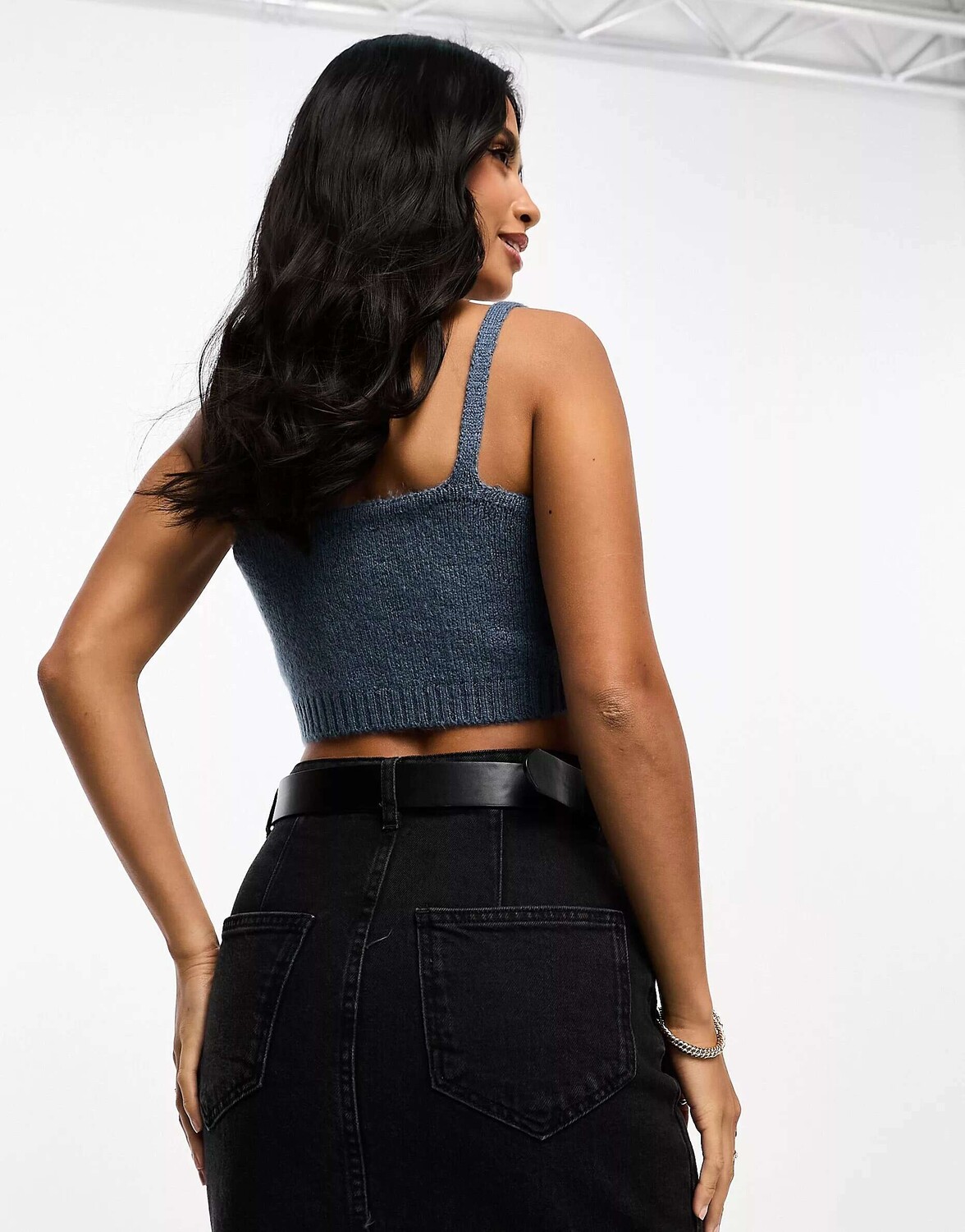 

Синий вязаный топ на бретелях ASOS DESIGN Petite