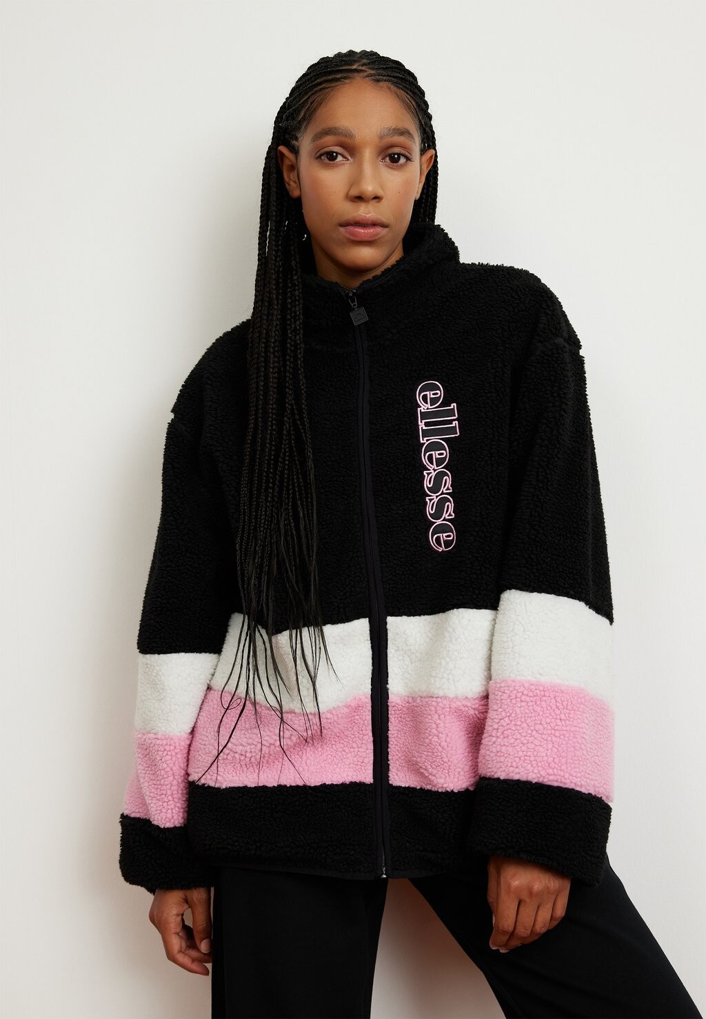 

Зимняя куртка Ellesse TALARICO JACKET, черный