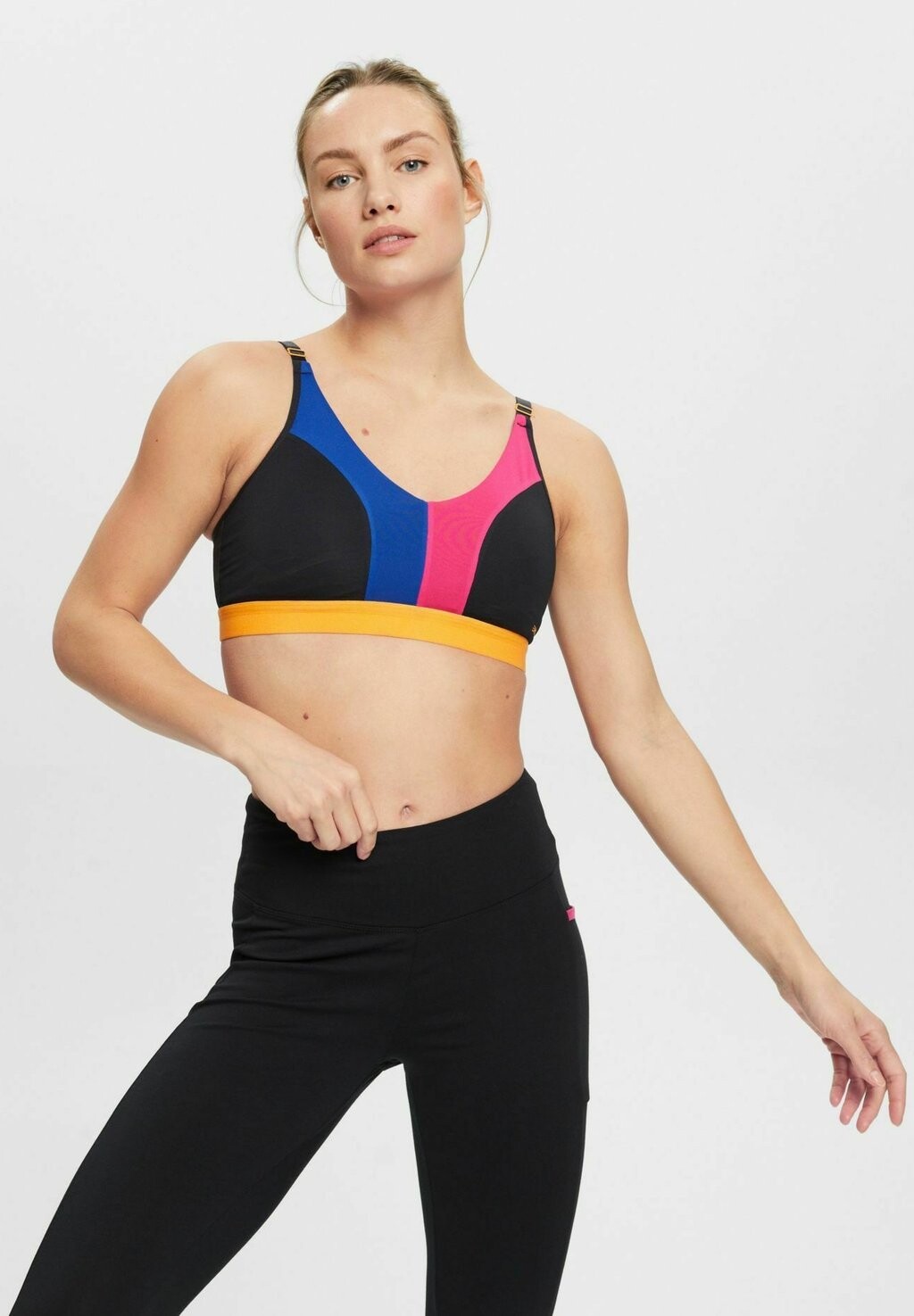 

Спортивный бюстгальтер с легкой поддержкой Esprit, черный