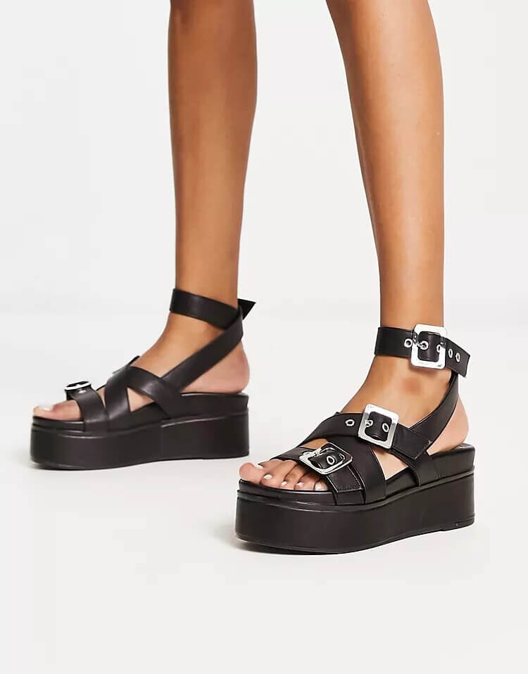 

Сандалии на плоской подошве с ремешками ASOS DESIGN Taurus, черный