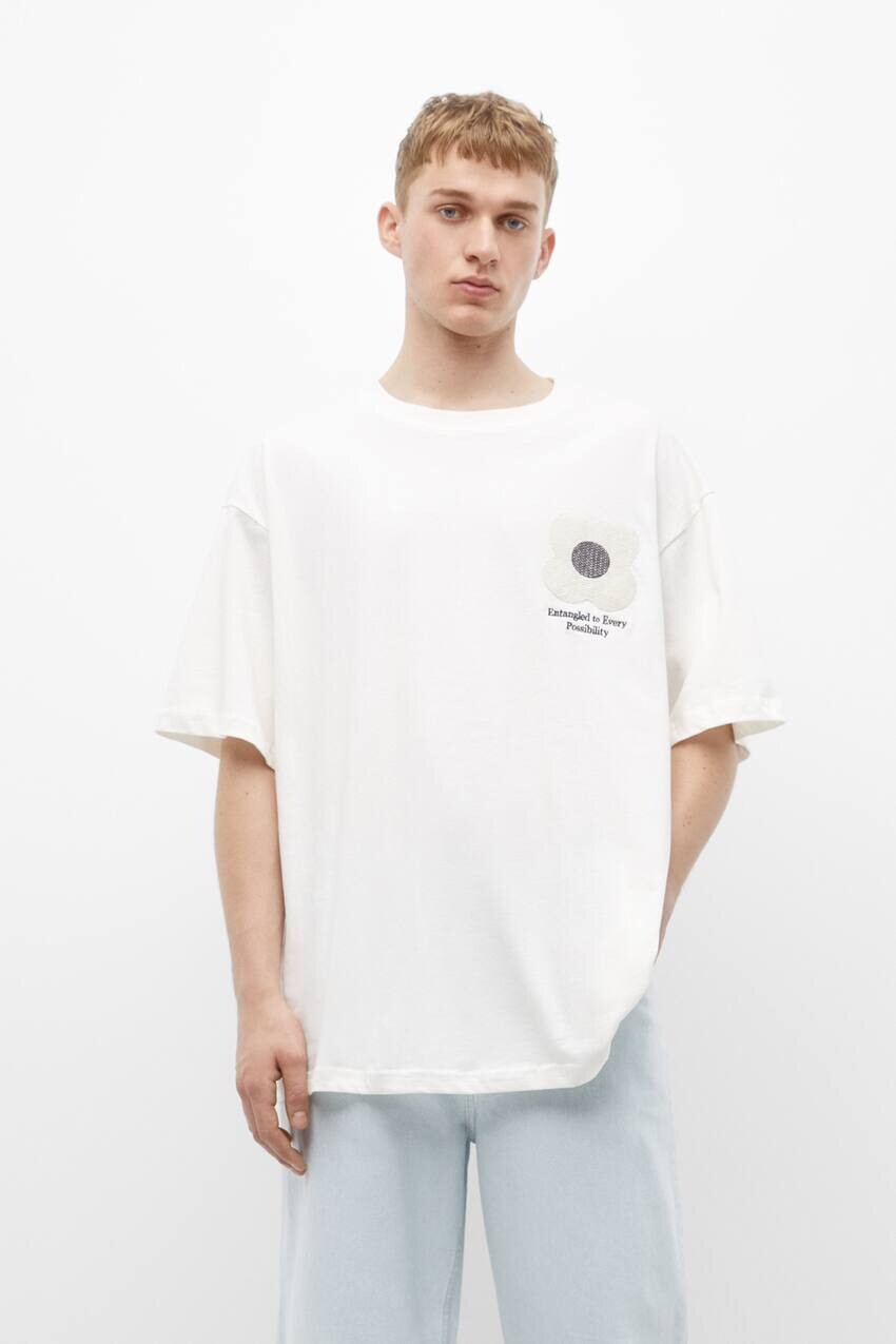 

Футболка с короткими рукавами и цветочной вышивкой Pull&Bear, кремовый
