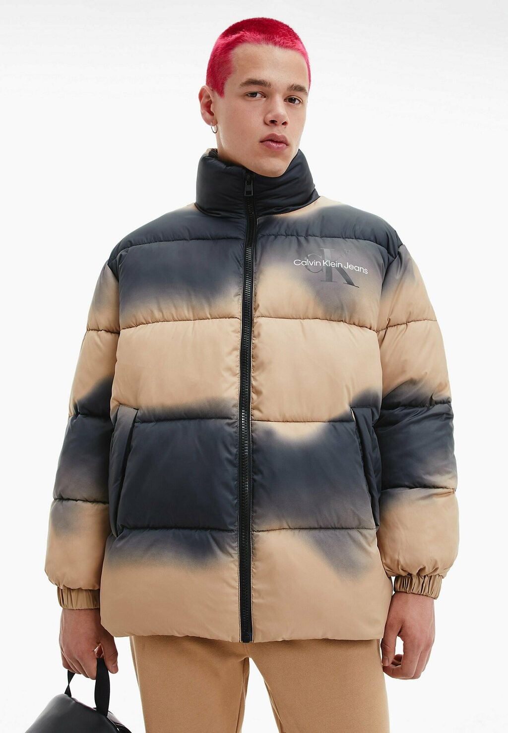 

Куртка зимняя Calvin Klein Jeans