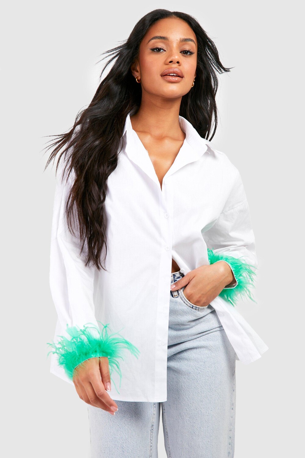 

Рубашка оверсайз из хлопкового поплина с перьями на манжетах Boohoo, зеленый