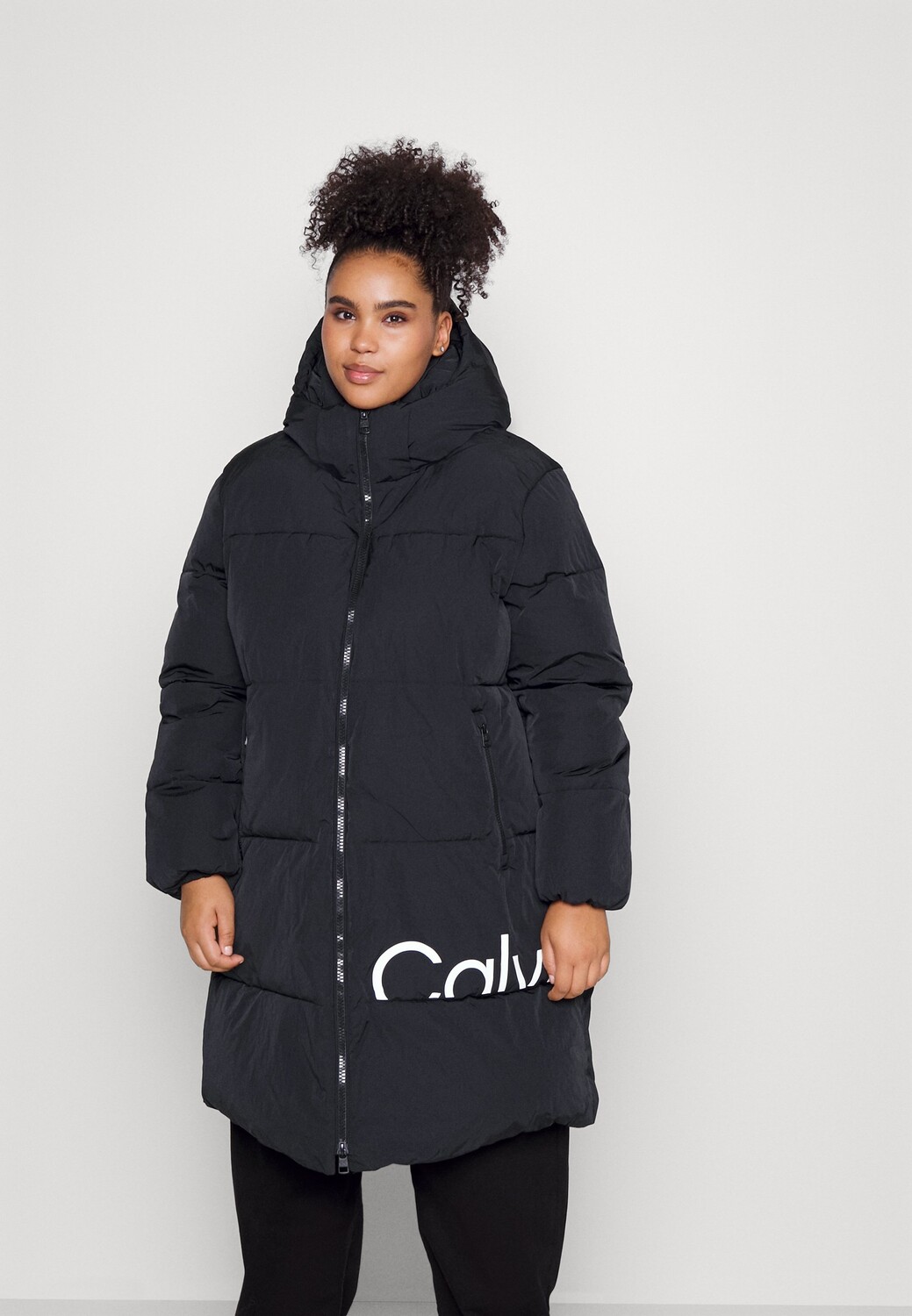 

Пуховик Calvin Klein Jeans Plus, черный