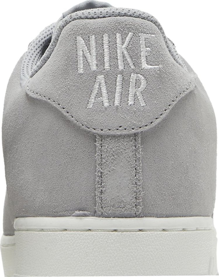 Air force one nike gris hot sale