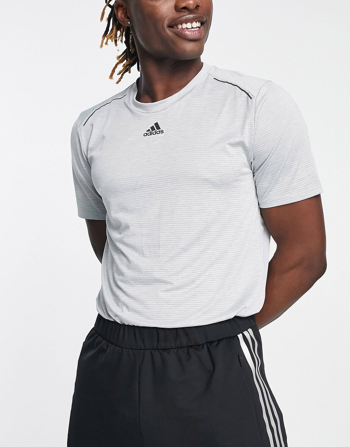 

Серая футболка с коротким рукавом adidas Training HIIT