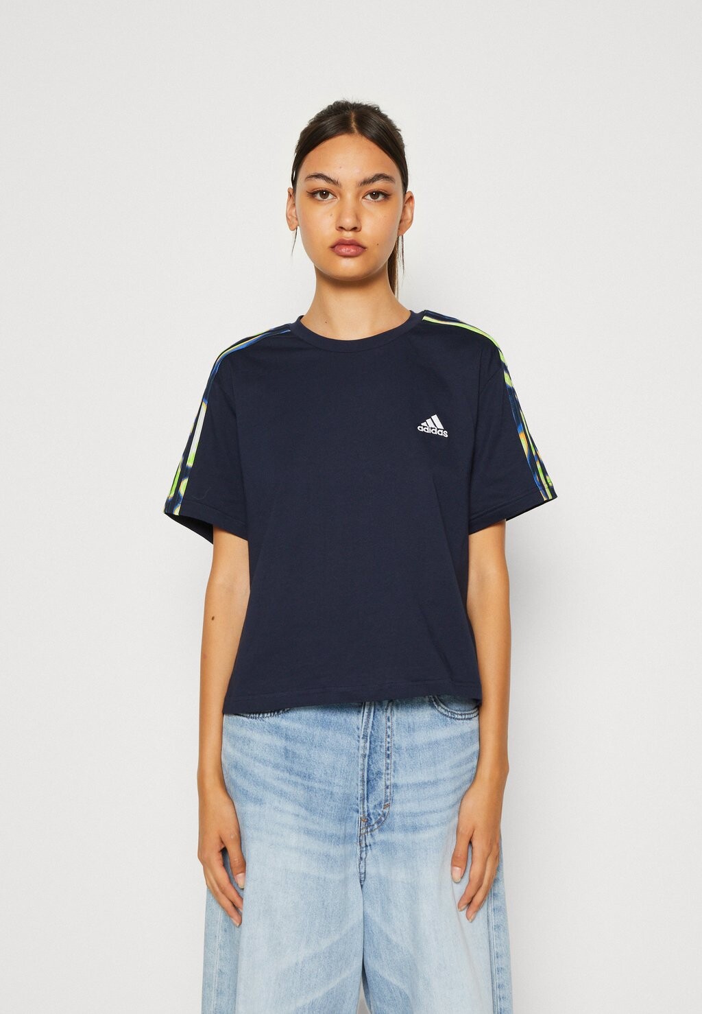 

Футболка с принтом Adidas, Черный