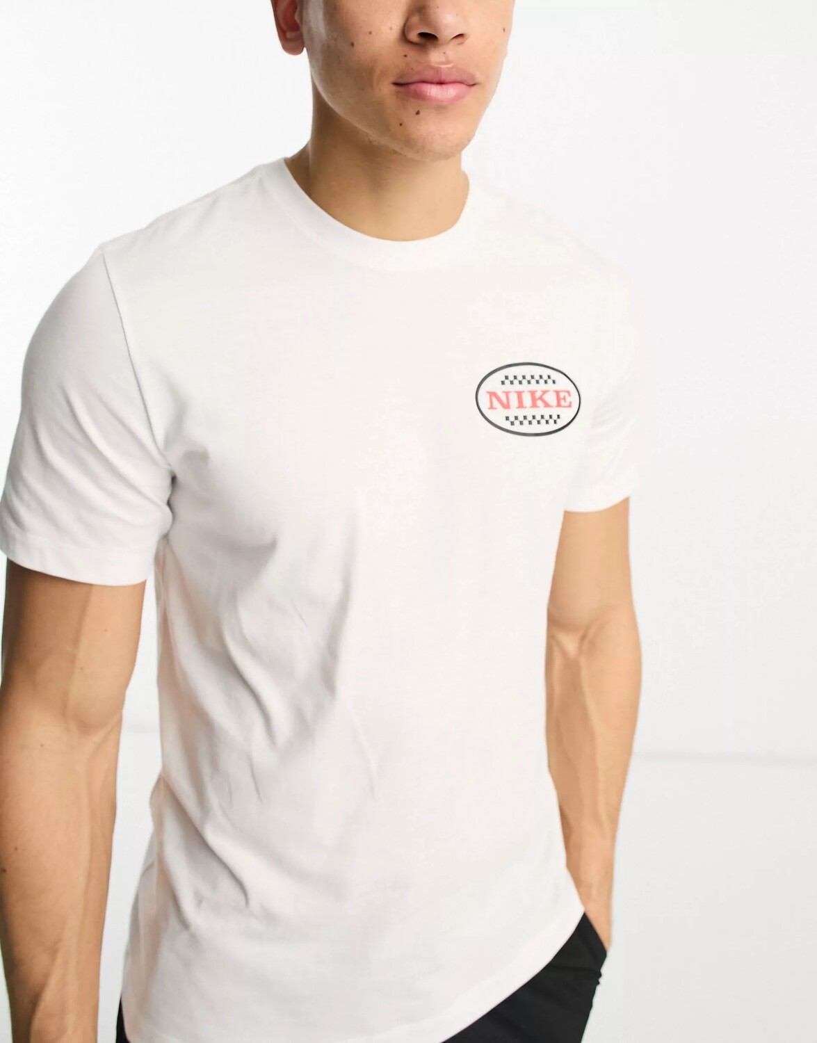 

Футболка Nike Training Body Shop Backprint, белый