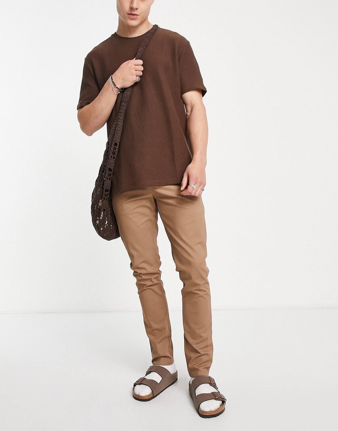 

Бежевые брюки чинос скинни ASOS DESIGN