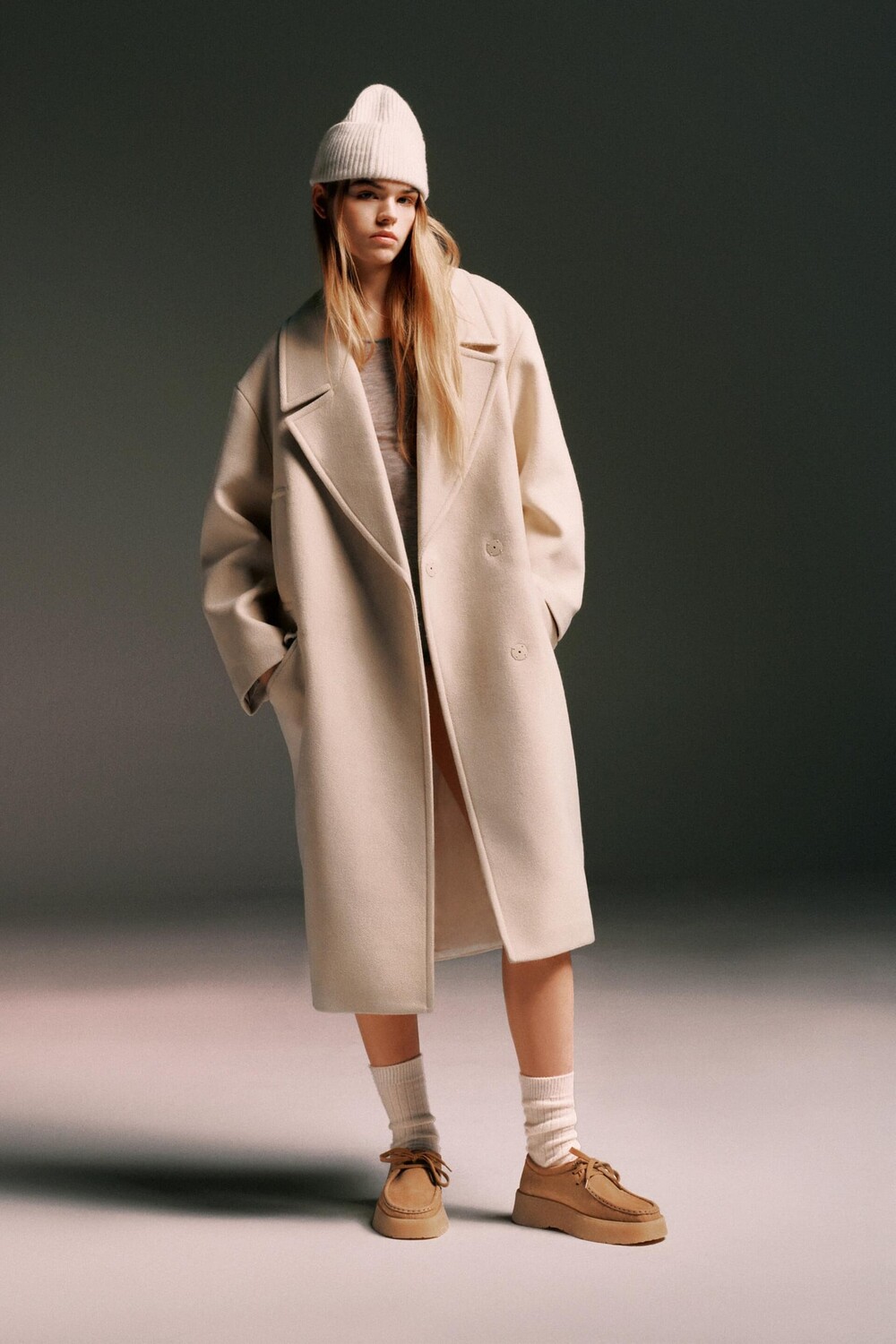 

Кожаные туфли clarks x zara ZARA, песочно-коричневый