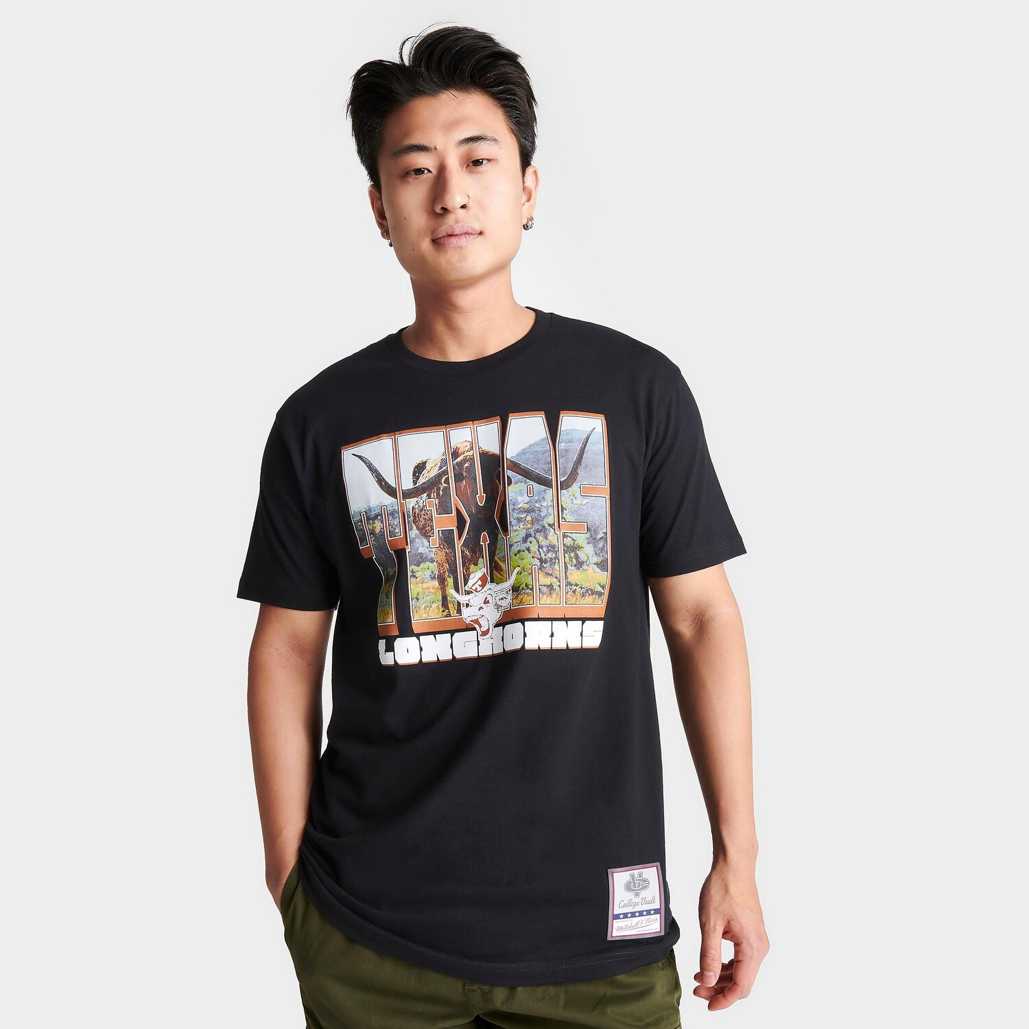 

Мужская футболка с рисунком Mitchell & Ness Texas Longhorns Bevo, черный